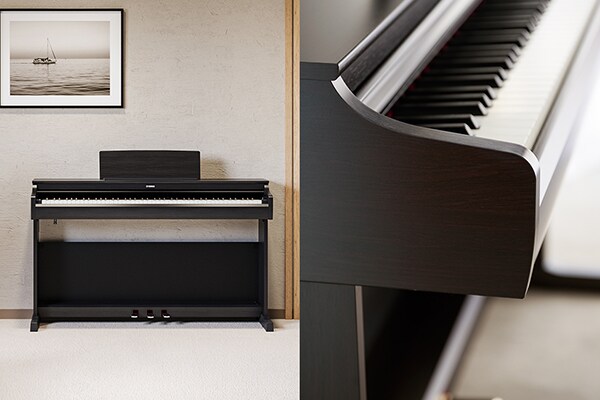 Ein ARIUS Piano, das sich harmonisch in Wohnzimmer einfügt, sowie die Kurven in den Designdetails.