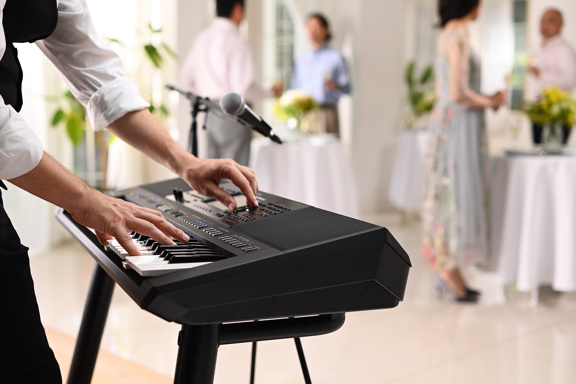 Yamaha Arranger Workstation PSR-SX720+ beim Einsatz in einer Party-Location