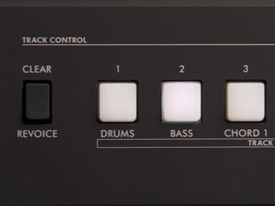 PSR-E483 Hauptbild der Track-Kontrollfunktion