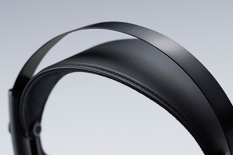 Close-up of the two-layer headband for the YHC3000 headphones