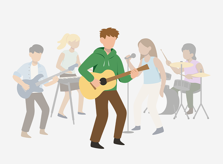 Ein Mann, der Spaß daran hat, mit der Musikübungs-App Extrack zusammen mit anderen Instrumenten zu jammen.