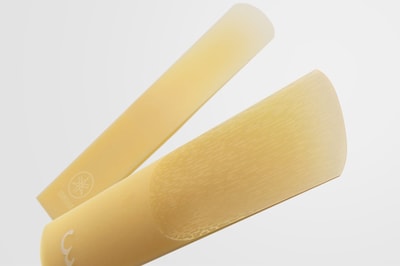 Synthetische Stimmzungen mit natürlichem Spielgefühl